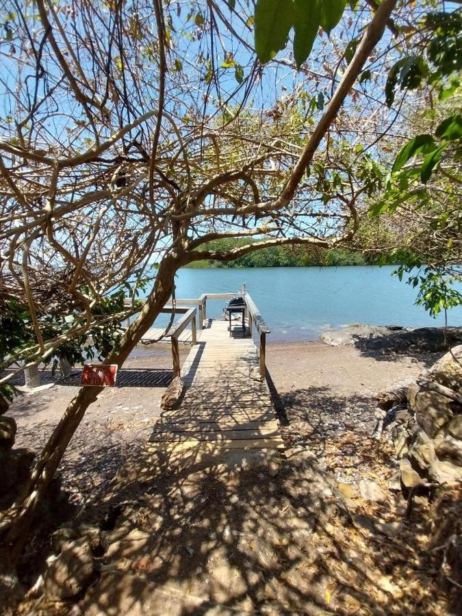 Beached Bungalow Overlooking The Pacific Ocean Boca Chica Kültér fotó